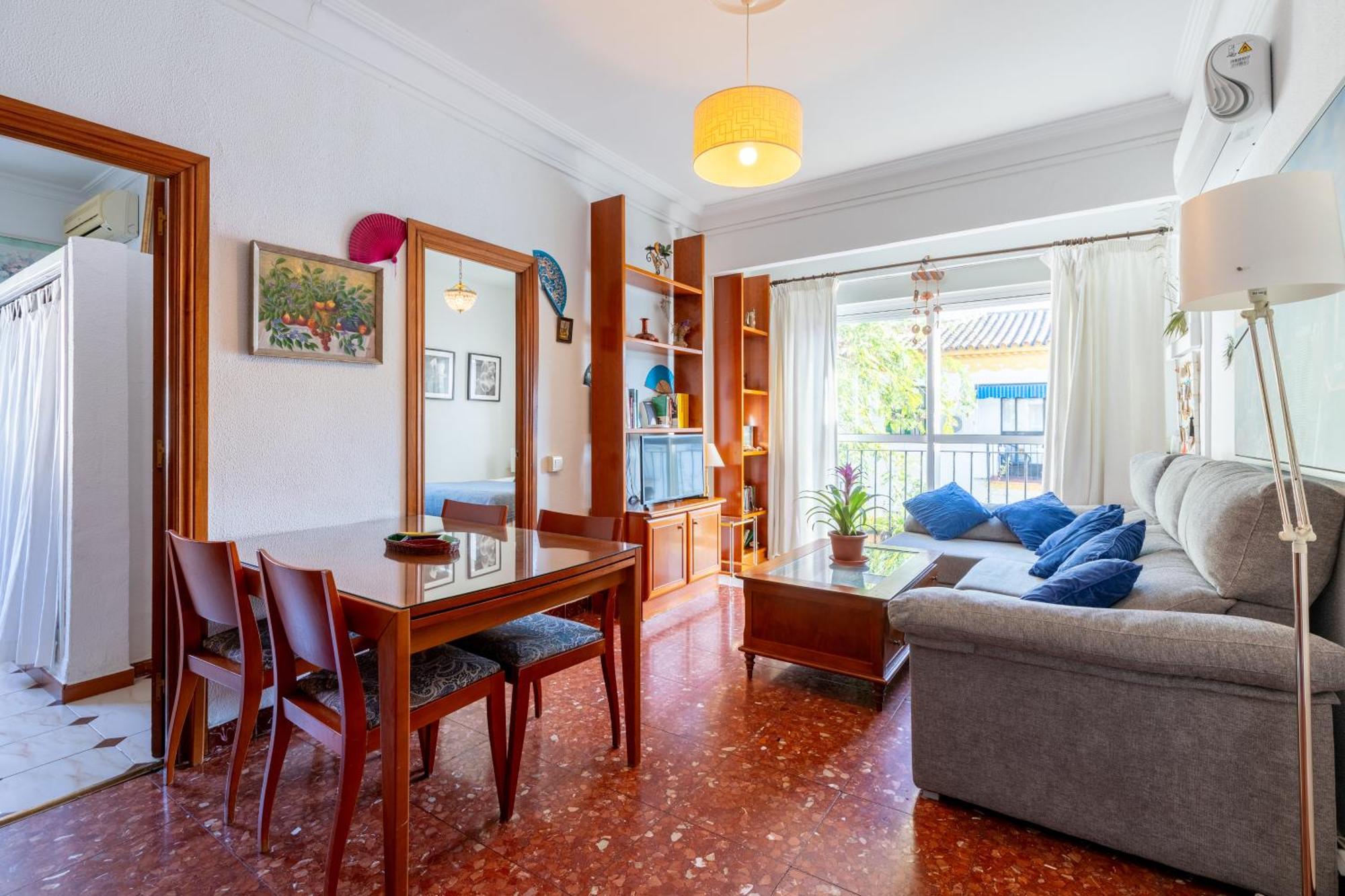 Apartamento Triana Los Remedios Siviglia Esterno foto