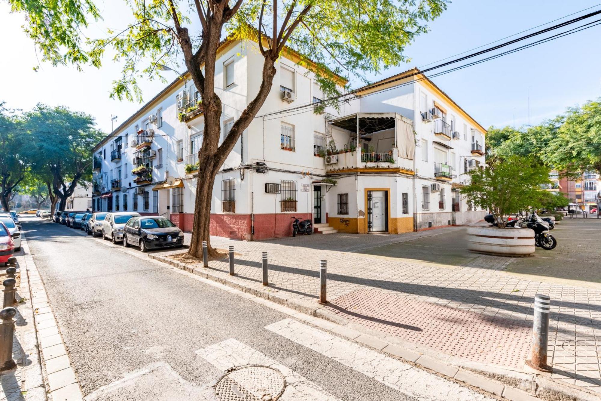 Apartamento Triana Los Remedios Siviglia Esterno foto