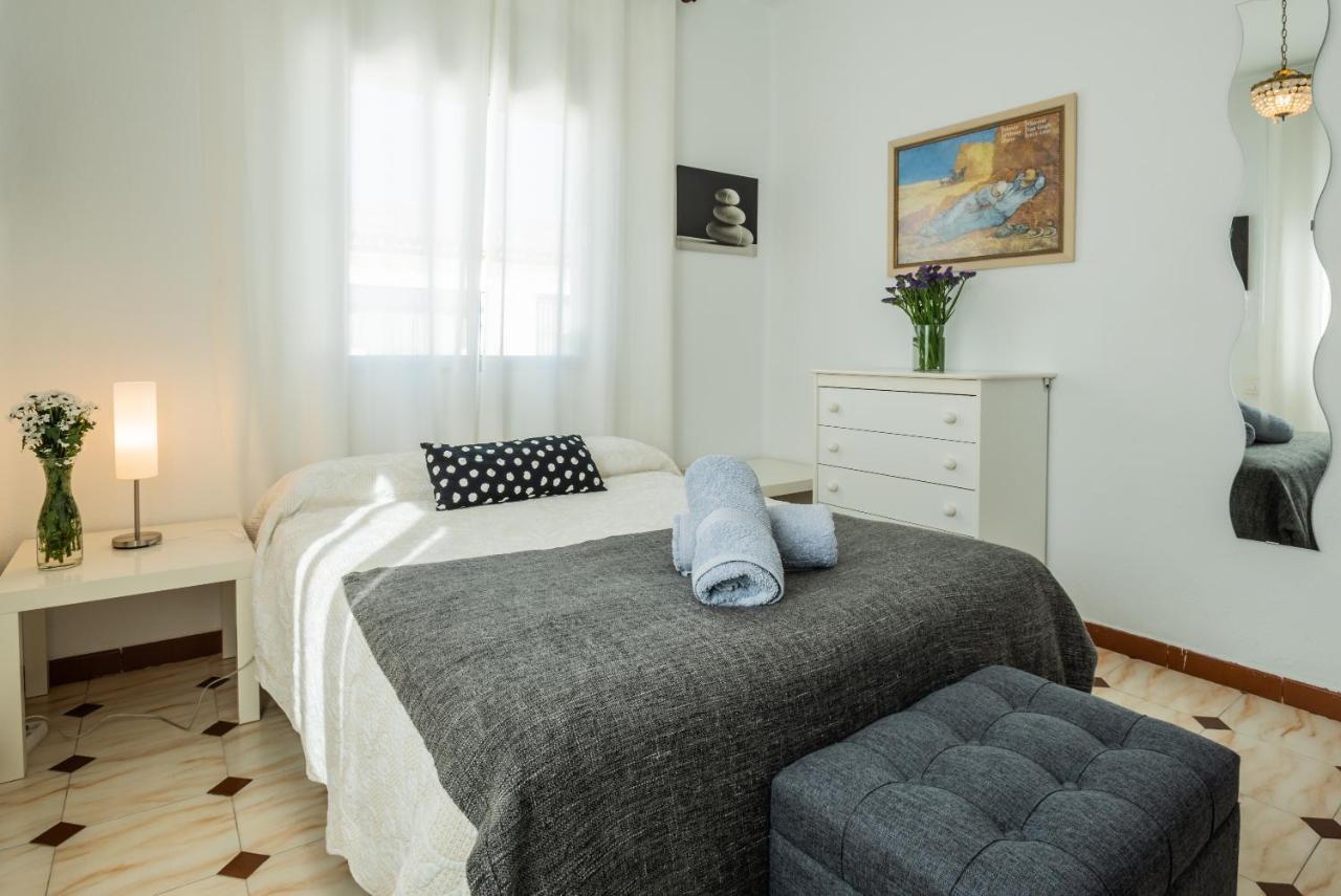 Apartamento Triana Los Remedios Siviglia Esterno foto